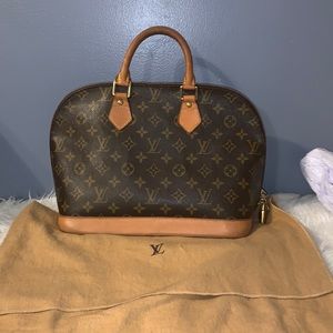 Louis Vuitton Alma p.m.
